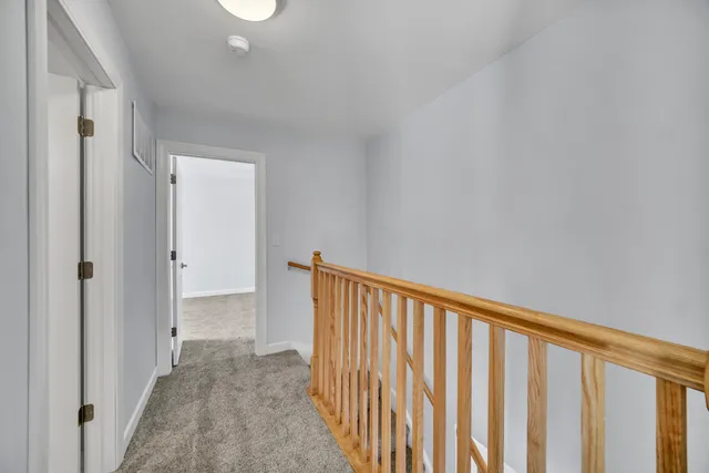 $395,900 | 813 Kansas Street, Carol Stream, IL 60188