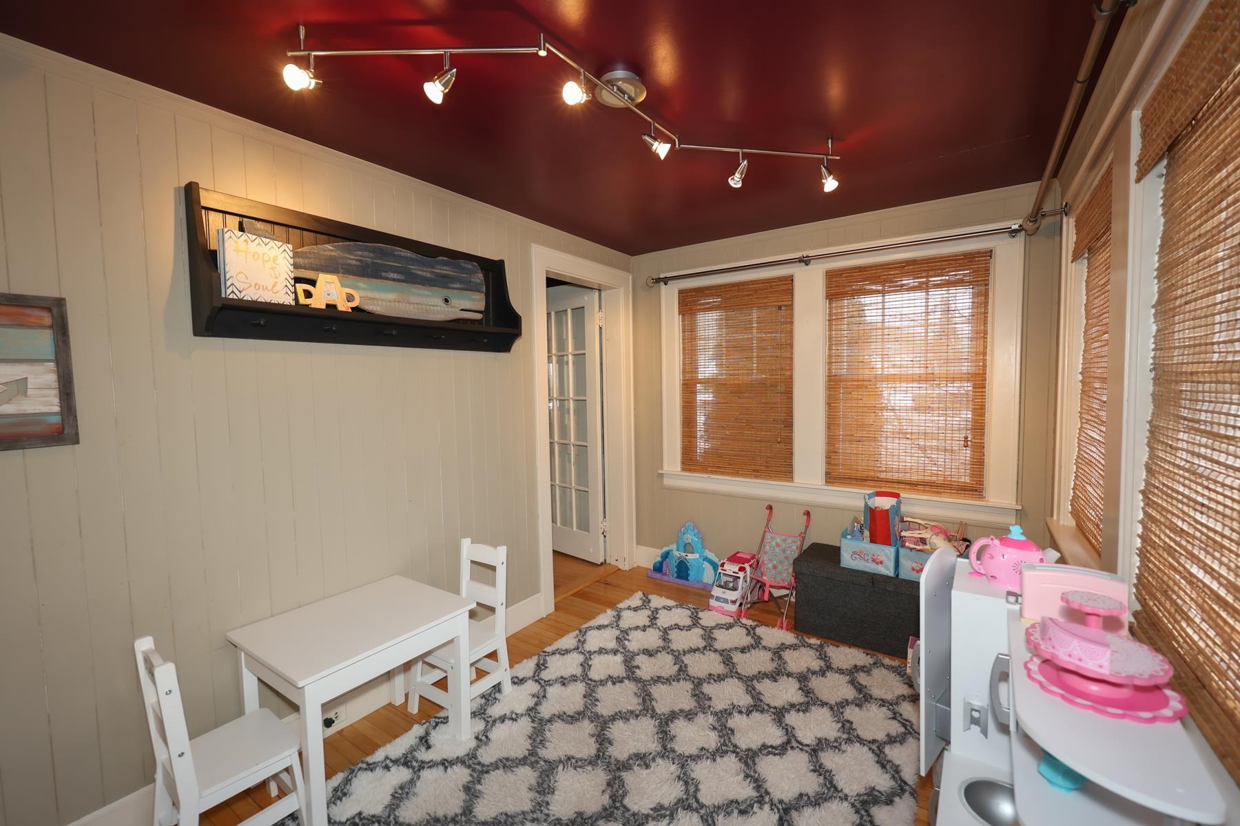 606 Candia Road Manchester, NH 03109 - Photo 16 of 34