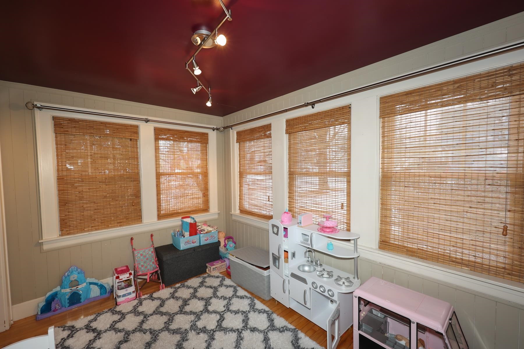 606 Candia Road Manchester, NH 03109 - Photo 17 of 34