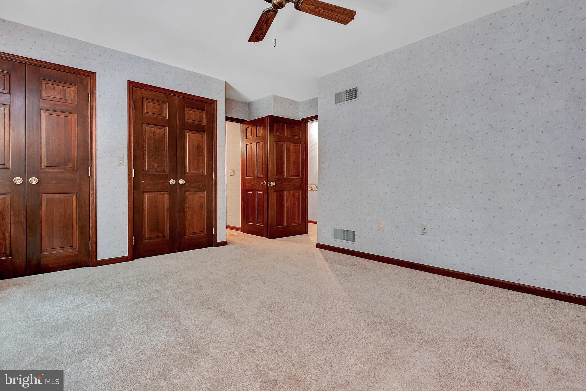 586 Spring Lane Boiling Springs, PA 17007 - Photo 43 of 59 Gallery Image 43