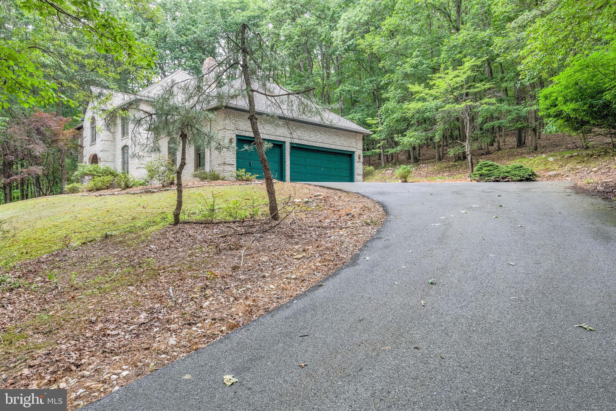 586 Spring Lane Boiling Springs, PA 17007 - Photo 46 of 59 Gallery Image 46