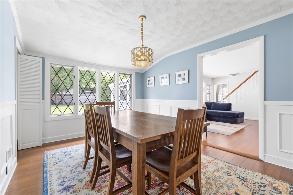 14 Hardwick Road Natick, MA 01760 - Photo 9 of 39
