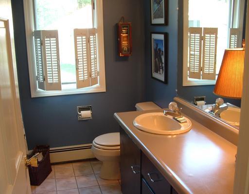 177 Range Road Cumberland, ME 04021 - Photo 14 of 25 Bathroom.
