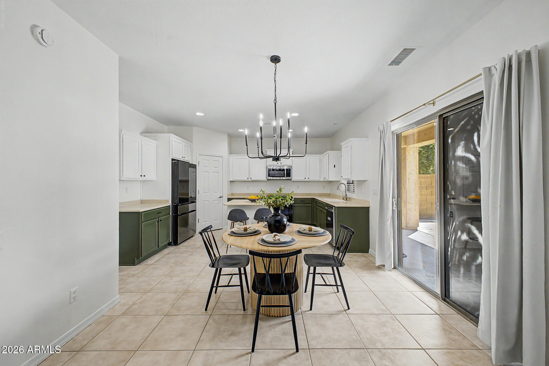 2209 West Kathleen Road Phoenix, AZ 85023 - Photo 10 of 36 11-Kathleen