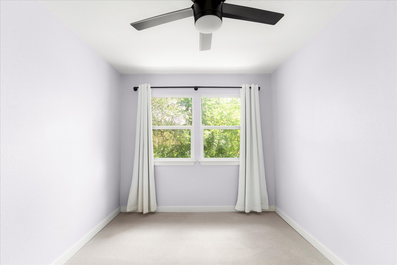 1511 Camp Craft Road, Unit D West Lake Hills, TX 78746 - Photo 26 of 29 an empty room with a window
