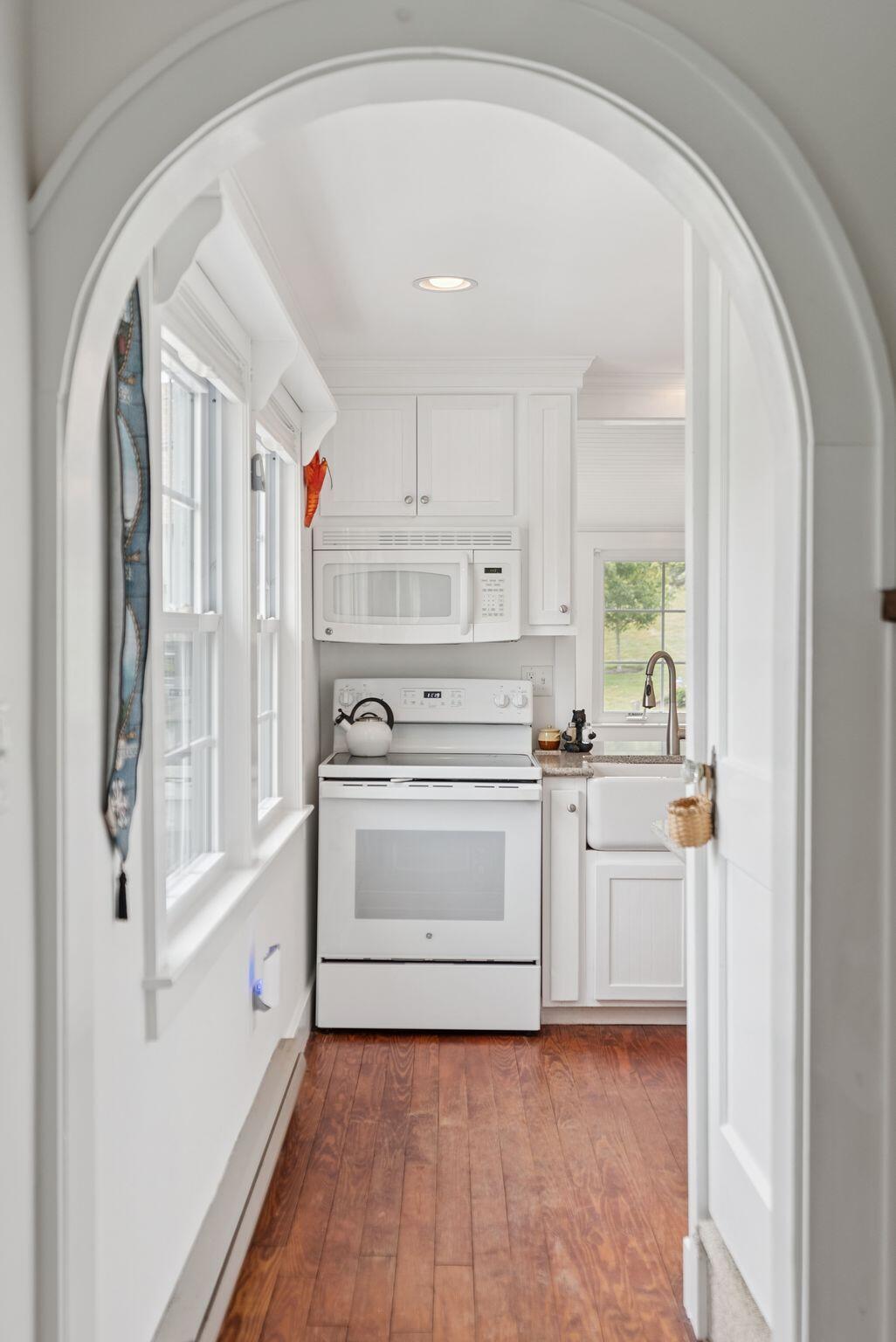 2 Seal Lane Biddeford, ME 04005 - Photo 8 of 34 Kitchen