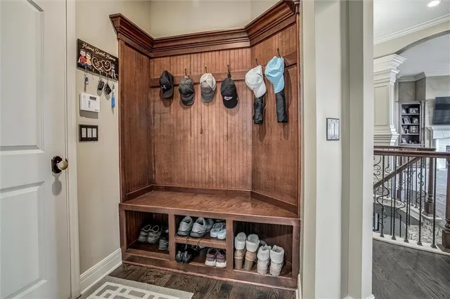 $750,000 | 10611 North Michigan Avenue, Kansas City, MO 64155