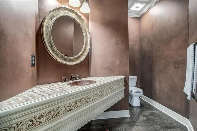 $750,000 | 10611 North Michigan Avenue, Kansas City, MO 64155