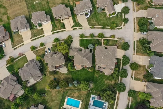 $750,000 | 10611 North Michigan Avenue, Kansas City, MO 64155