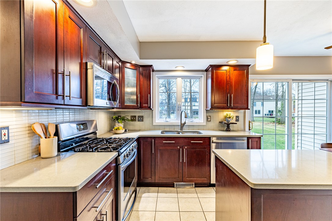 201 Ida Red Lane Greece, NY 14626 - Photo 13 of 50