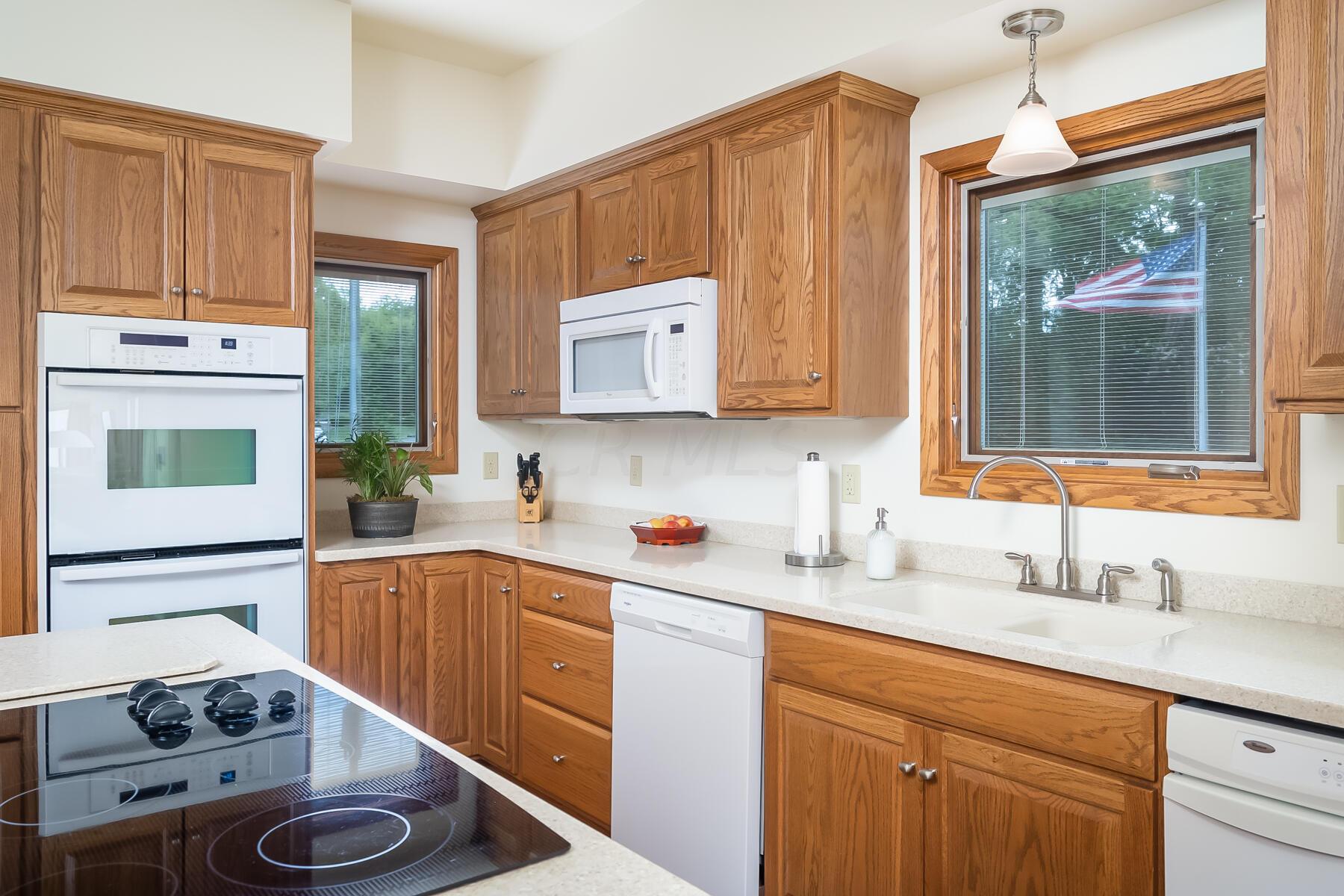 830 Pollock Road Delaware, OH 43015 - Photo 8 of 80 Kitchen
