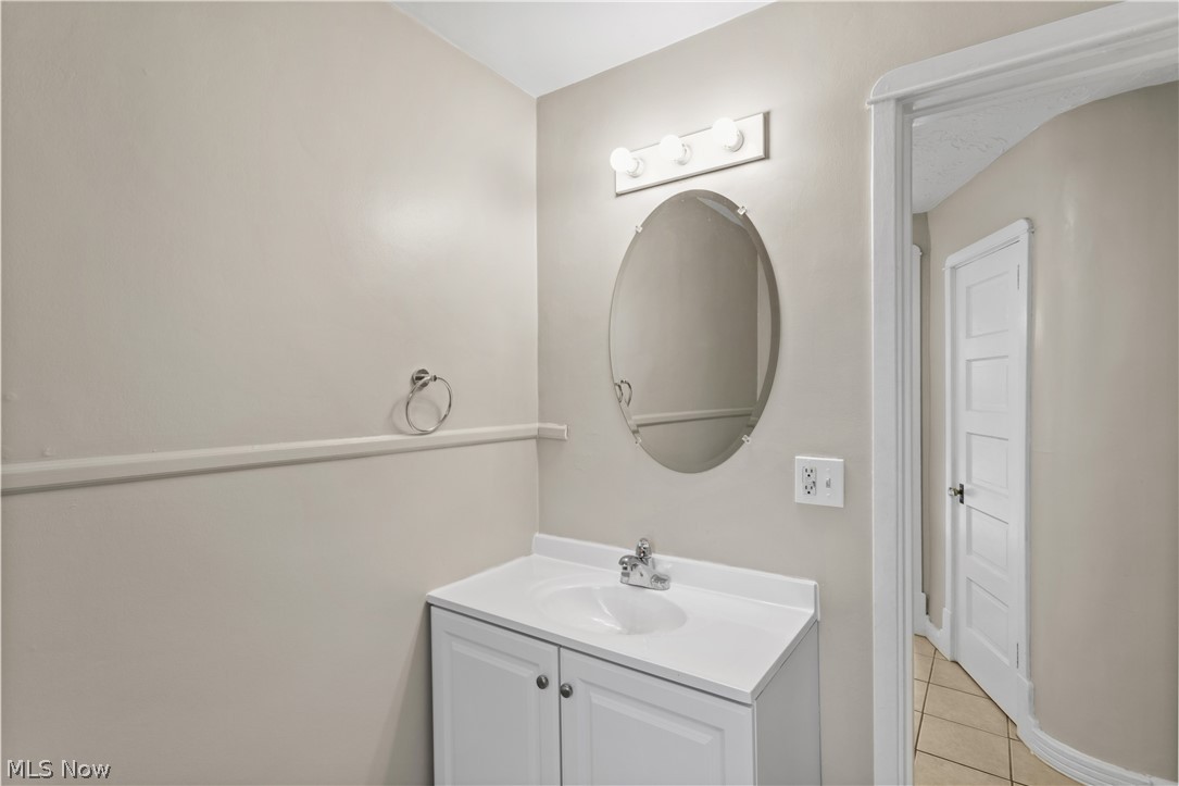 1155 Richmond Road Lyndhurst, OH 44124 - Photo 22 of 34 Gallery Image 22