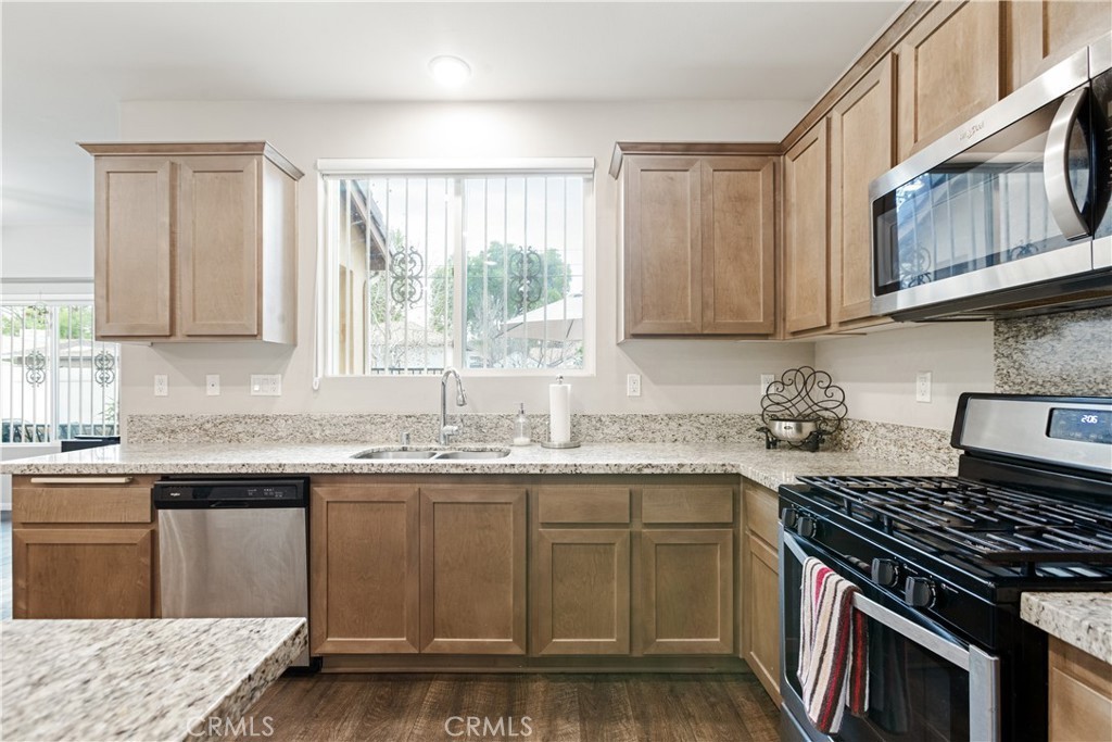 7866 Marbil Lane Riverside, CA 92504 - Photo 8 of 36 Gallery Image 8