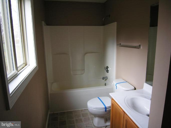 28 Waterfall Road Chester Gap, VA 22623 - Photo 10 of 20 Bath #1