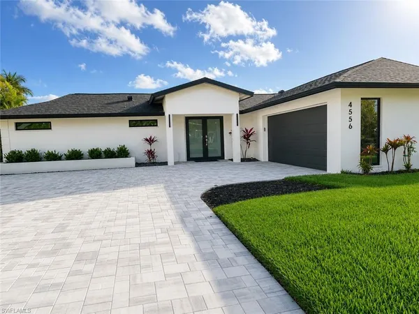 $729,900 | 4556 Eagle Key Circle, Naples, FL 34112
