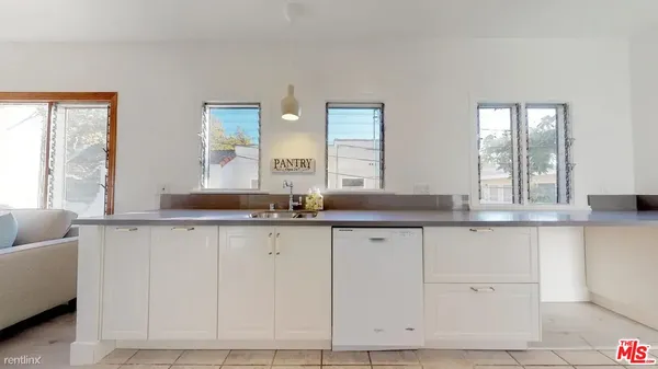 $3,950 | 245 South Swall Drive, Beverly Hills, CA 90211