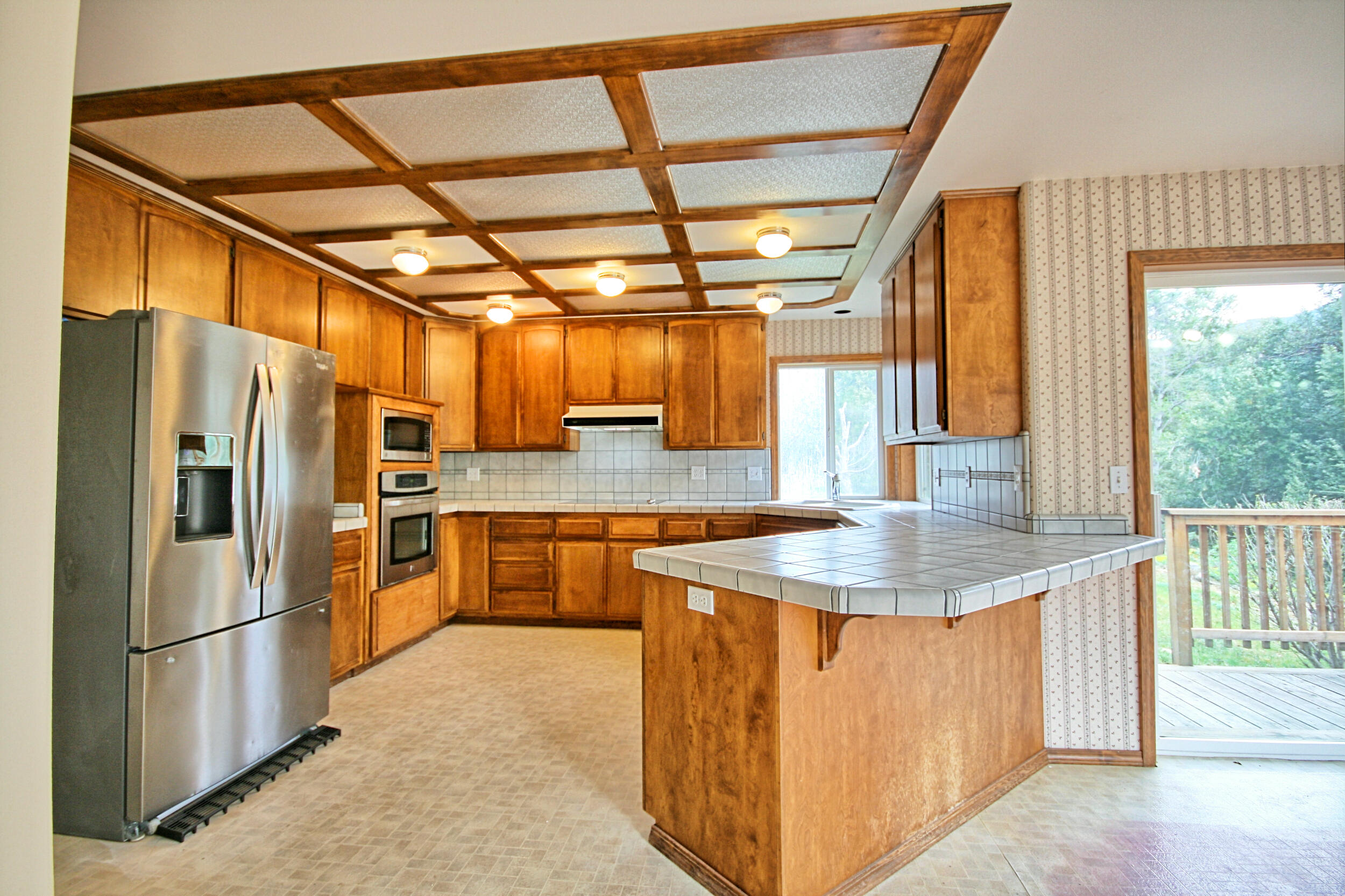 7255 Upper Applegate Road Jacksonville, OR 97530 - Photo 16 of 50 kitchen (1)