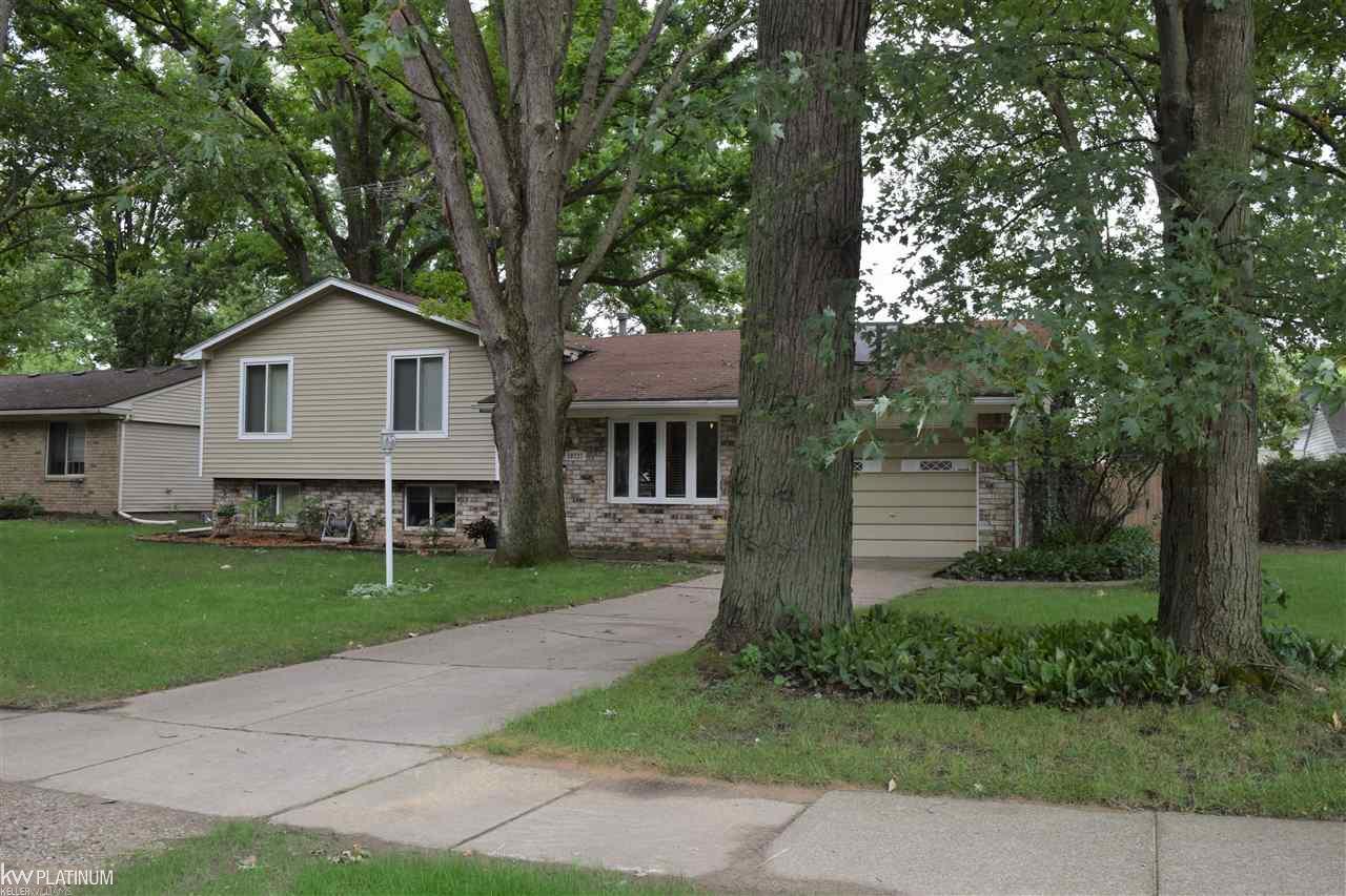 50737 Peggy Lane Chesterfield, MI 48047 - Photo 1 of 23