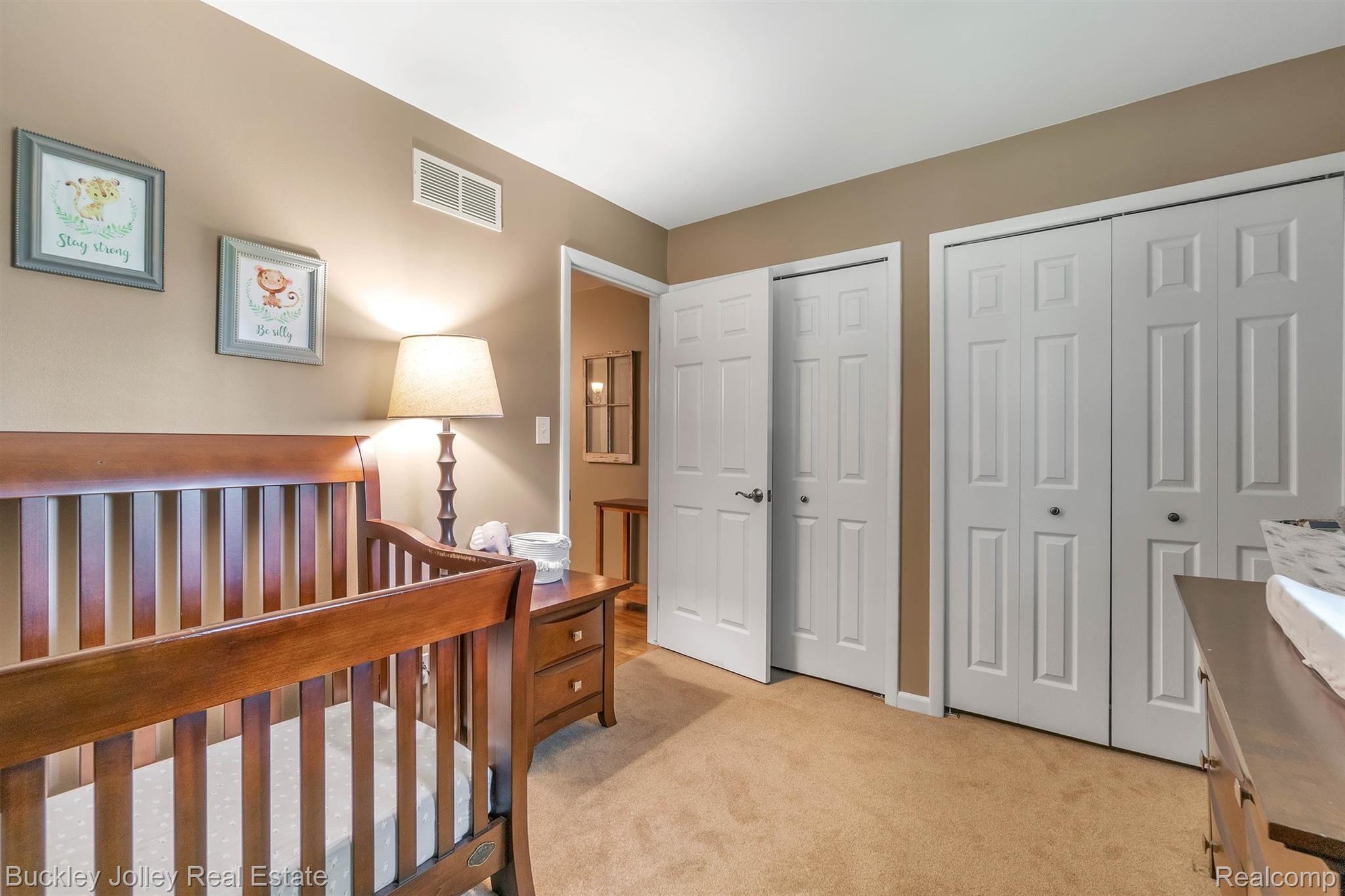 6454 Brighton Road Brighton, MI 48116 - Photo 15 of 28 Move-In Ready Home.jpg