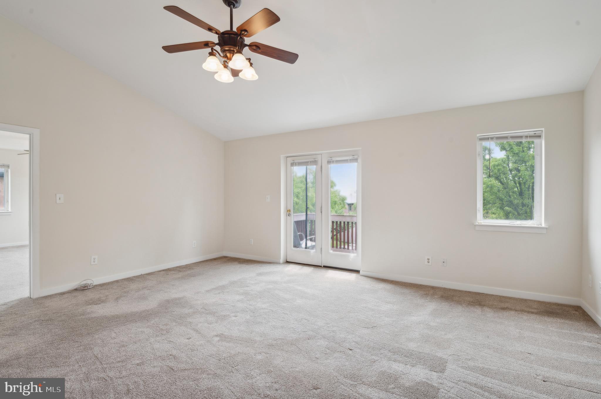 8006 Westview Road, Unit 8006 Wilmington, DE 19802 - Photo 3 of 15 Gallery Image 3