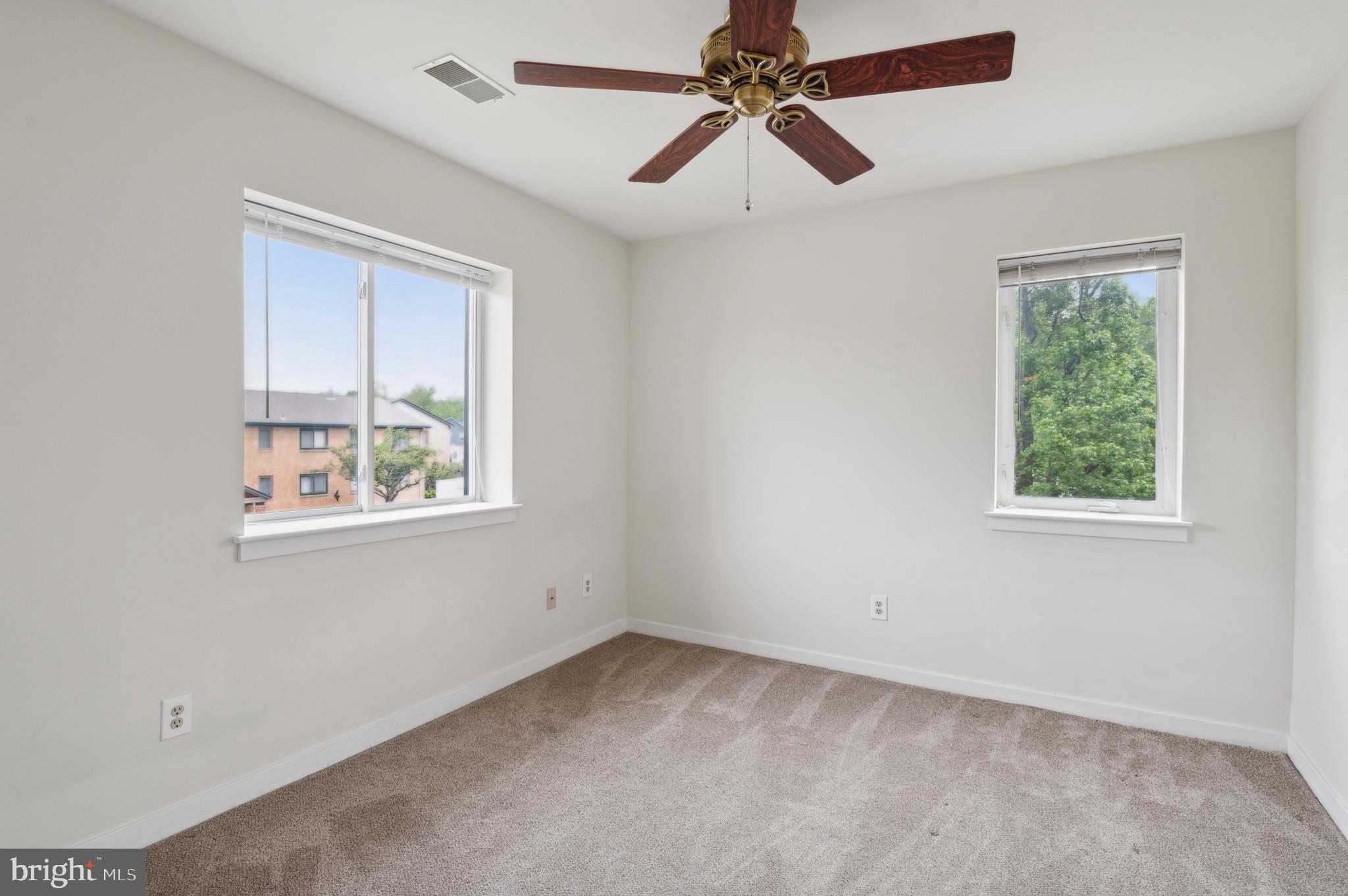 8006 Westview Road, Unit 8006 Wilmington, DE 19802 - Photo 7 of 15 Gallery Image 7