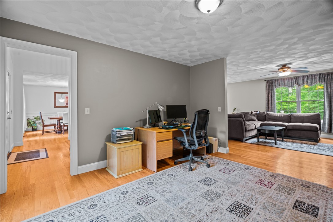 321 River Road Lincoln, RI 02865 - Photo 14 of 48