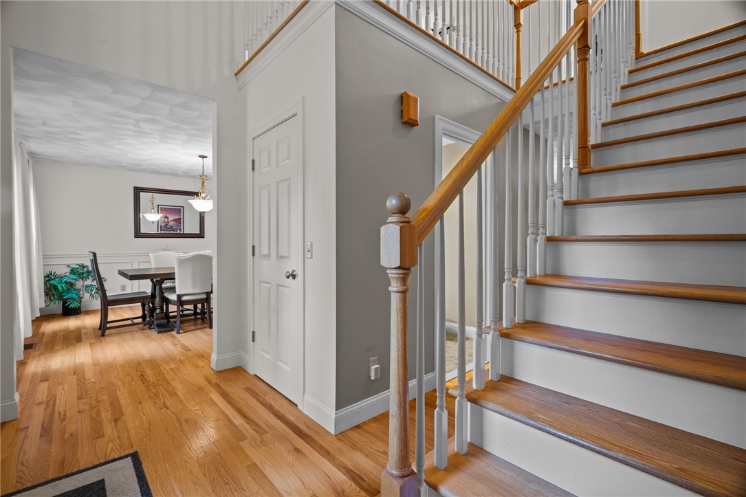 321 River Road Lincoln, RI 02865 - Photo 17 of 48