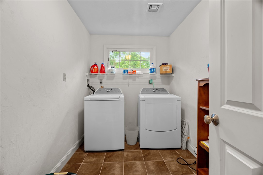 321 River Road Lincoln, RI 02865 - Photo 29 of 48
