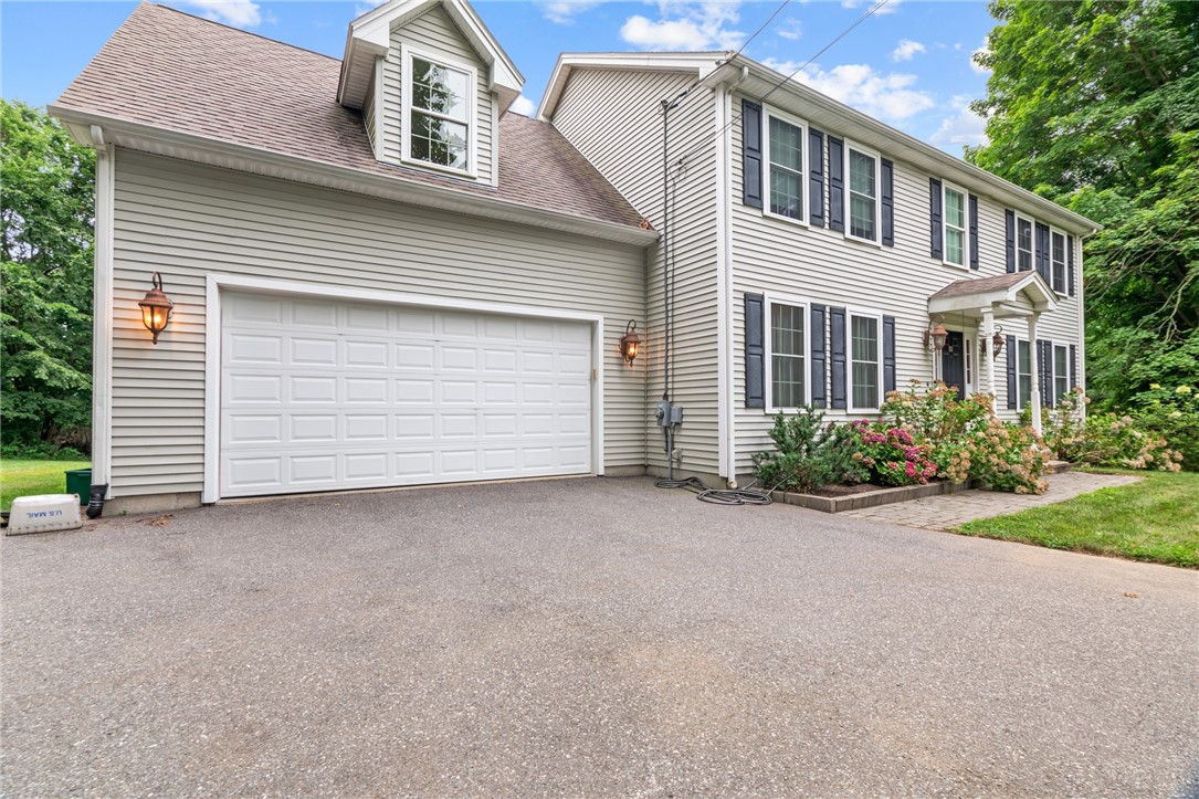 321 River Road Lincoln, RI 02865 - Photo 3 of 48