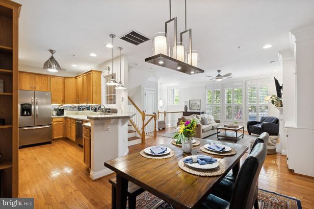 $740,000 | 5051 Minda Court, Alexandria, VA 22304