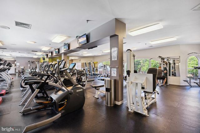 $740,000 | 5051 Minda Court, Alexandria, VA 22304