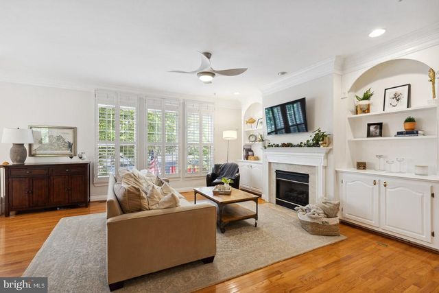 $740,000 | 5051 Minda Court, Alexandria, VA 22304