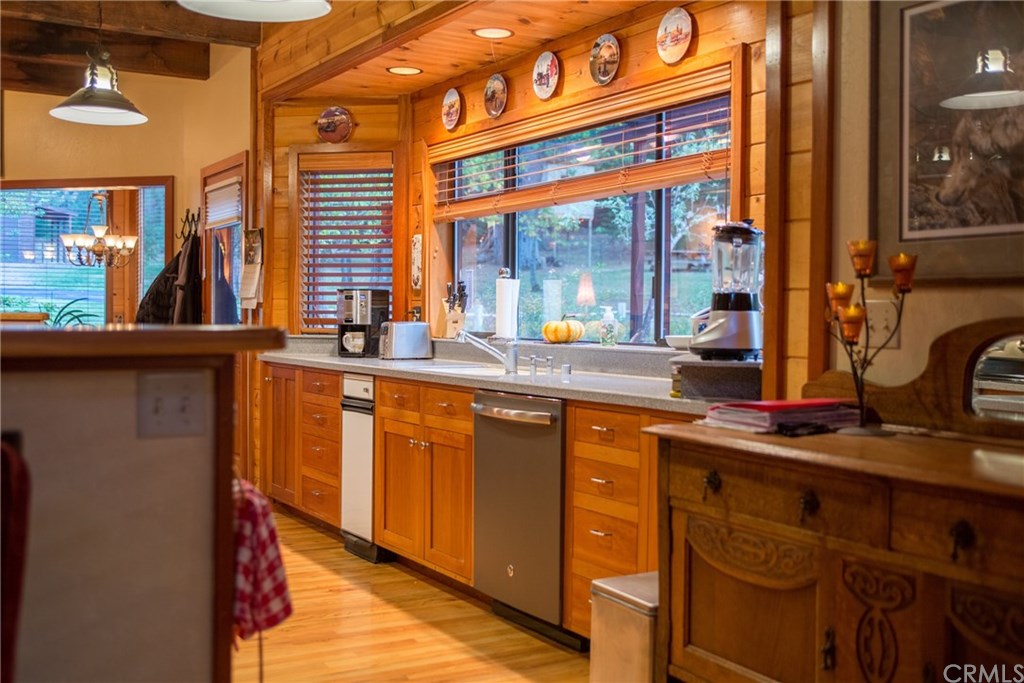 3312 Columbine Road Weed, CA 96094 - Photo 31 of 66