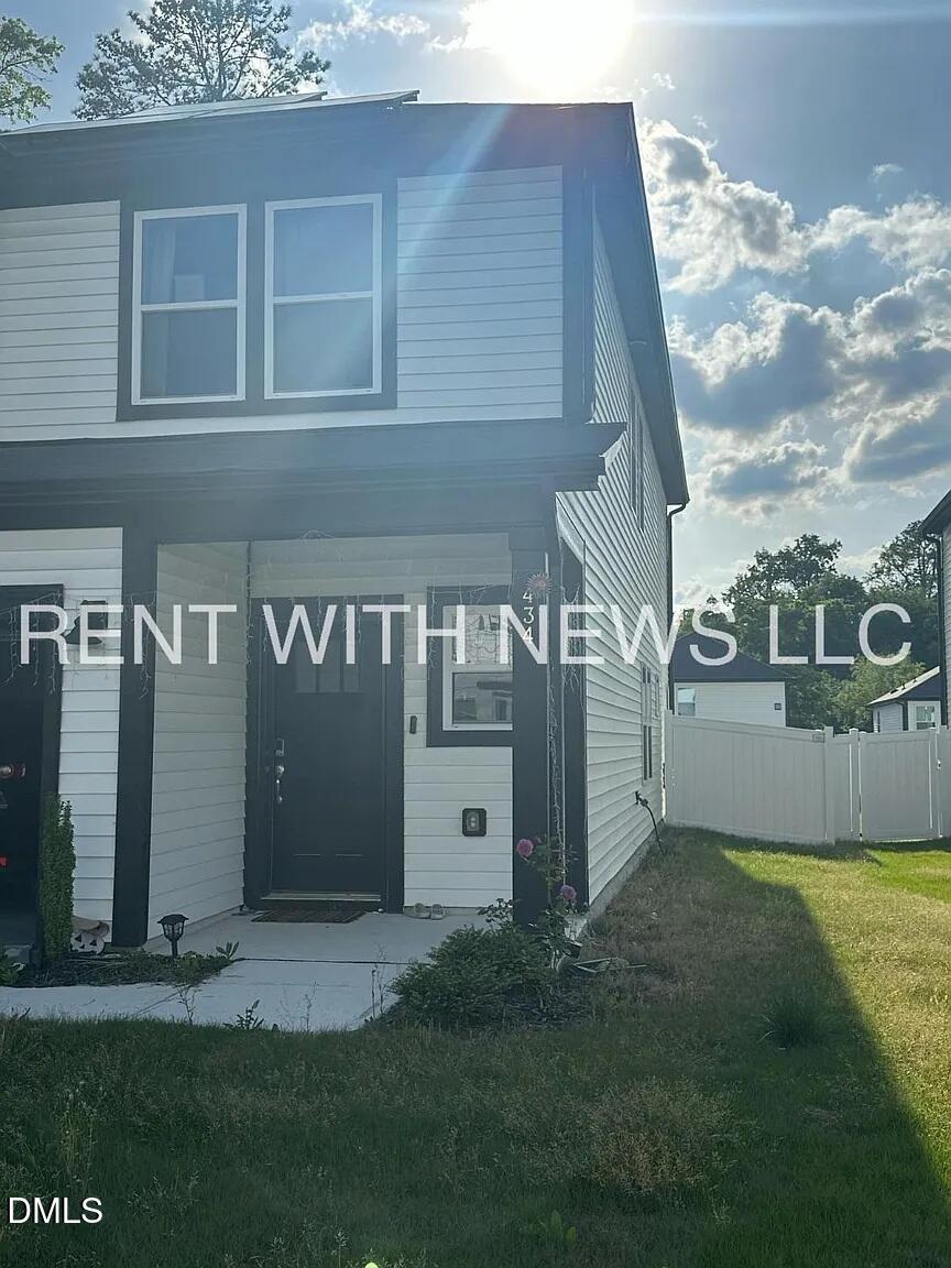 Undisclosed Address Raleigh, NC 27610 - Photo 3 of 22 1260b1974888f0d048f07cf05d45d5a9-uncropp