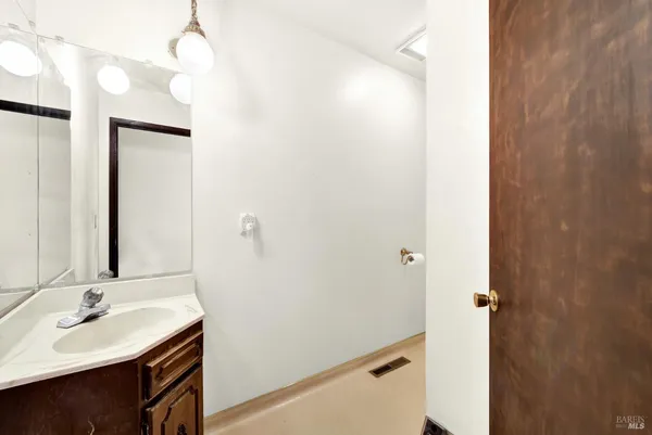 $440,000 | 1090 Blueridge Drive, Napa, CA 94558