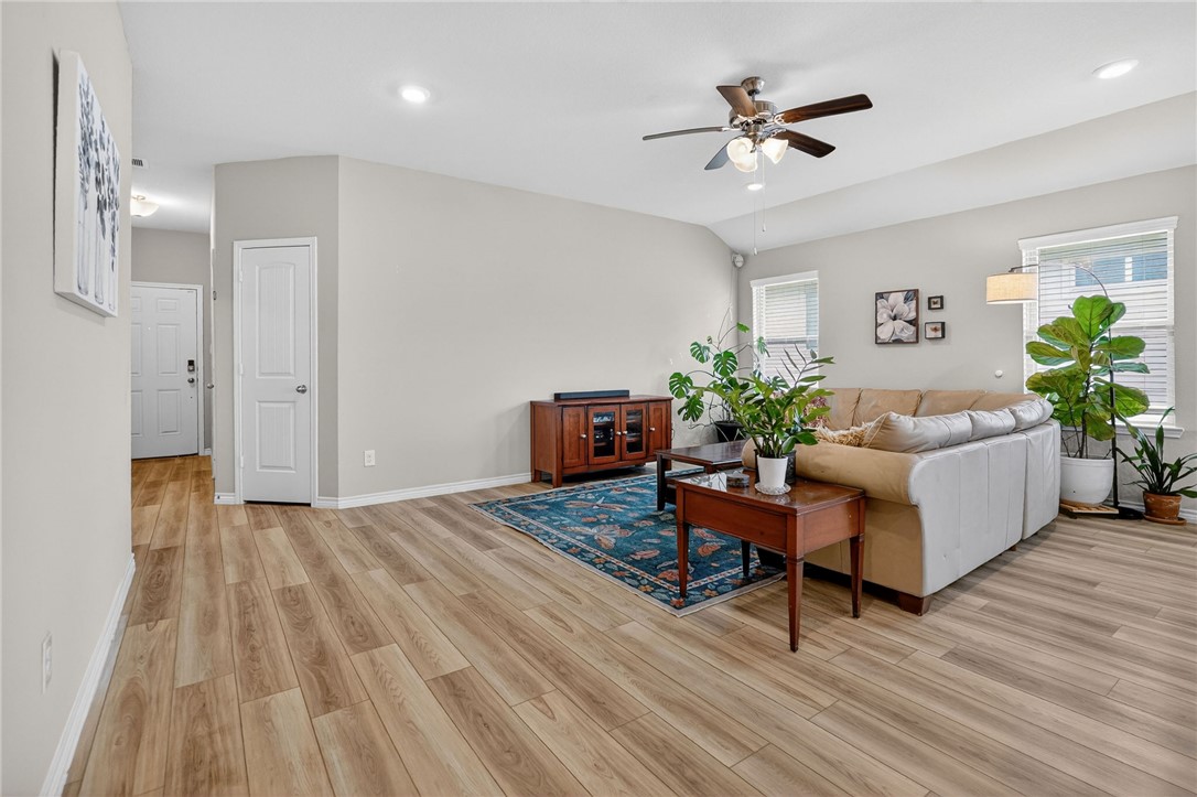 2038 Chief Street Bryan, TX 77807 - Photo 3 of 36