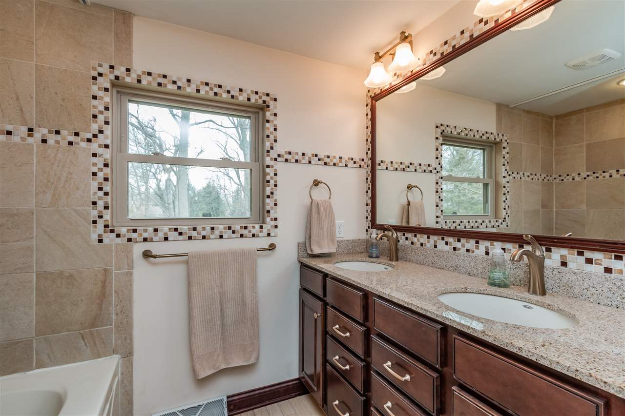 1221 Ridgedale Road South Bend, IN 46614 - Photo 21 of 36 Gallery Image 21