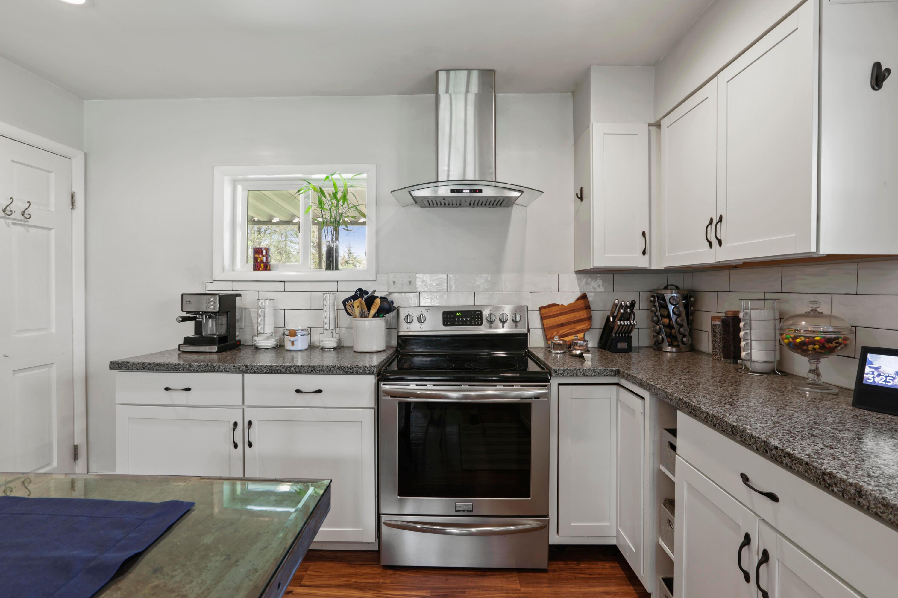 1030 Williams Road Columbus, OH 43207 - Photo 10 of 39 Stainless Steel Appliances