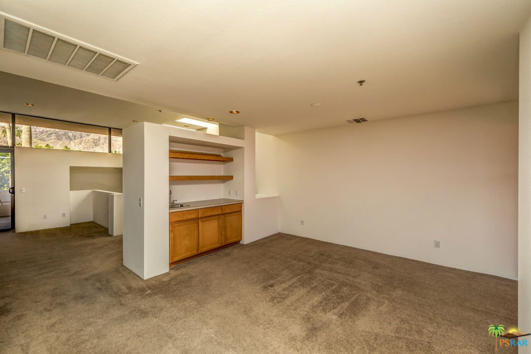 100 East Stevens Road, Unit 513 Palm Springs, CA 92262 - Photo 14 of 39 a view of an empty room