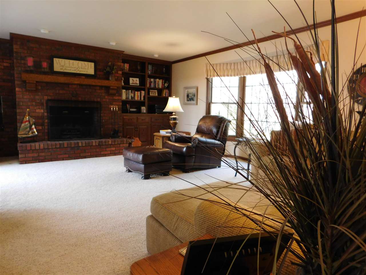 11733 North Ogden Point Road Syracuse, IN 46567 - Photo 12 of 36 Gallery Image 12