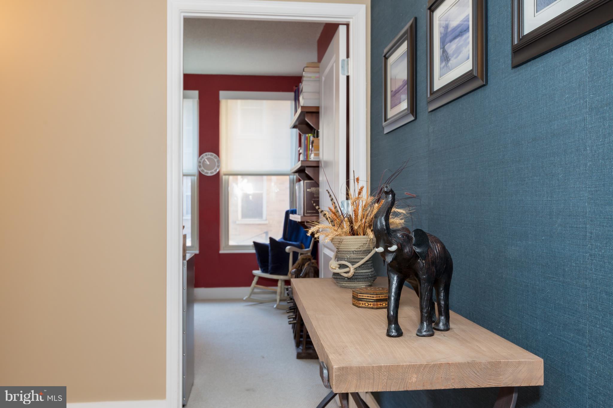 915 E Street Northwest, Unit 613 Washington, DC 20004 - Photo 2 of 30 a living room with furniture