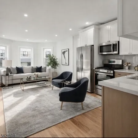 $2,400 | 180 North 12th Street, Newark, NJ 07107