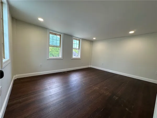 $2,700 | 1185 Putnam Pike, Unit A, Glocester, RI 02814