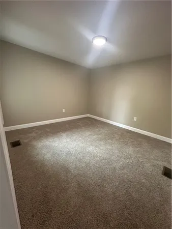 $2,700 | 1185 Putnam Pike, Unit A, Glocester, RI 02814