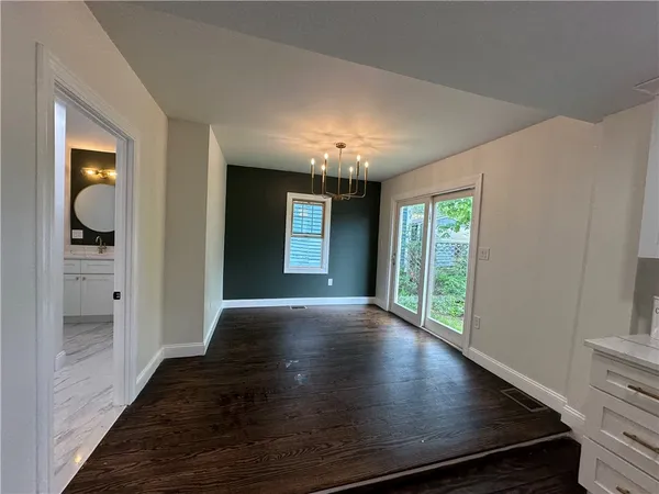 $2,700 | 1185 Putnam Pike, Unit A, Glocester, RI 02814