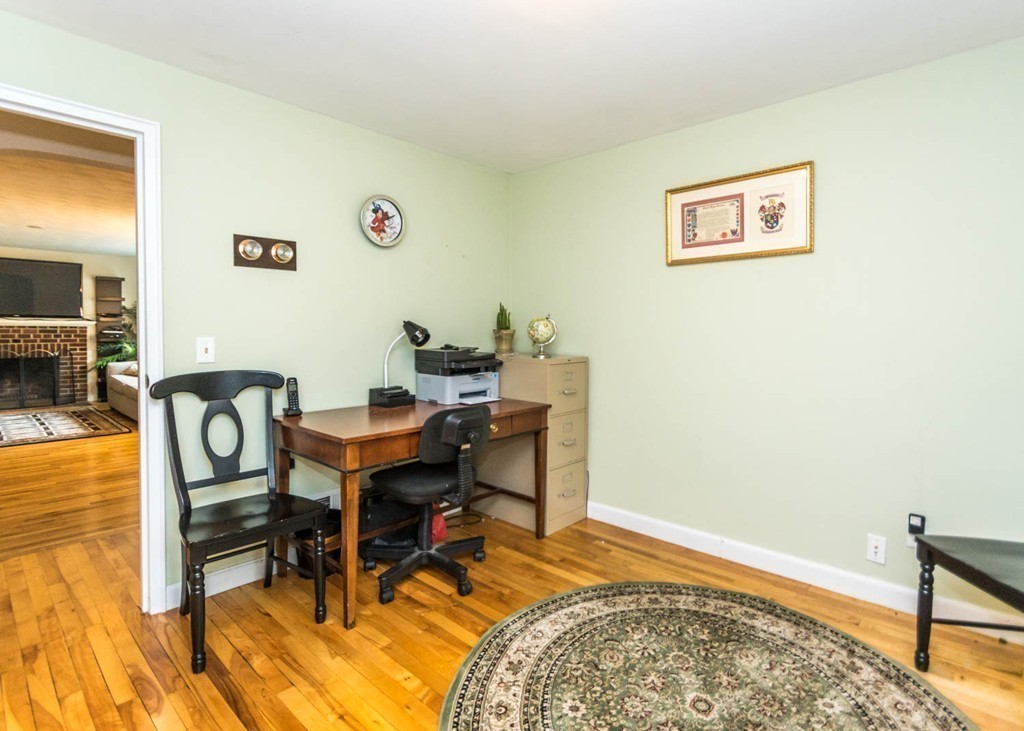 1369 Trapelo Road Waltham, MA 02451 - Photo 17 of 30