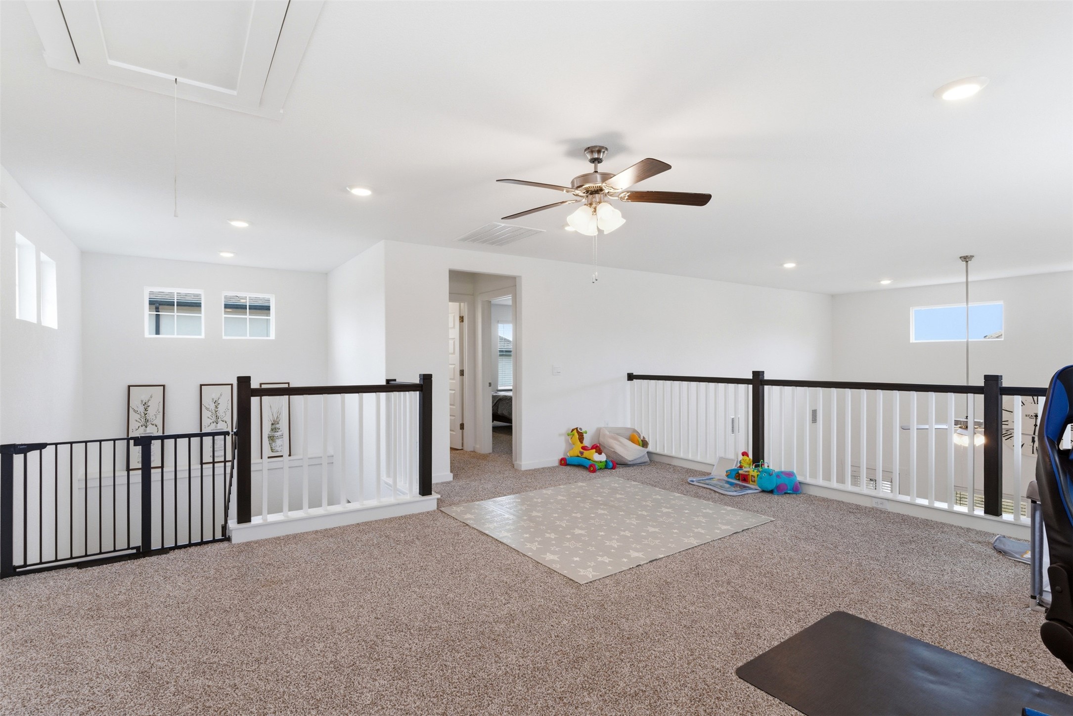 105 Nuntree Cove Georgetown, TX 78628 - Photo 21 of 31 a view of a room with gym equipment
