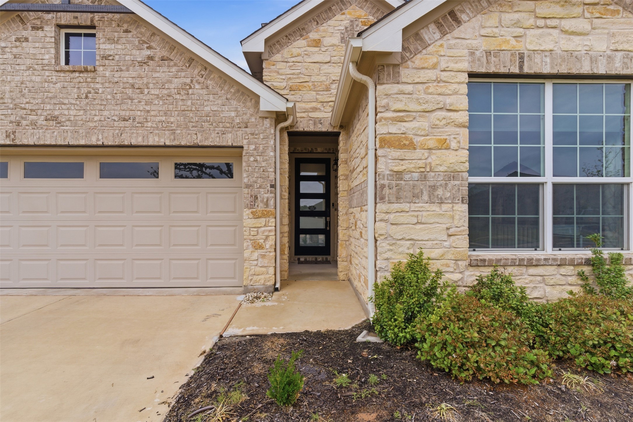 105 Nuntree Cove Georgetown, TX 78628 - Photo 3 of 31 a front view of a house