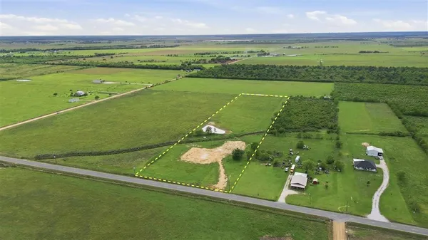 $149,000 | 12109 Highway 101 Highway, Iowa, LA 70647