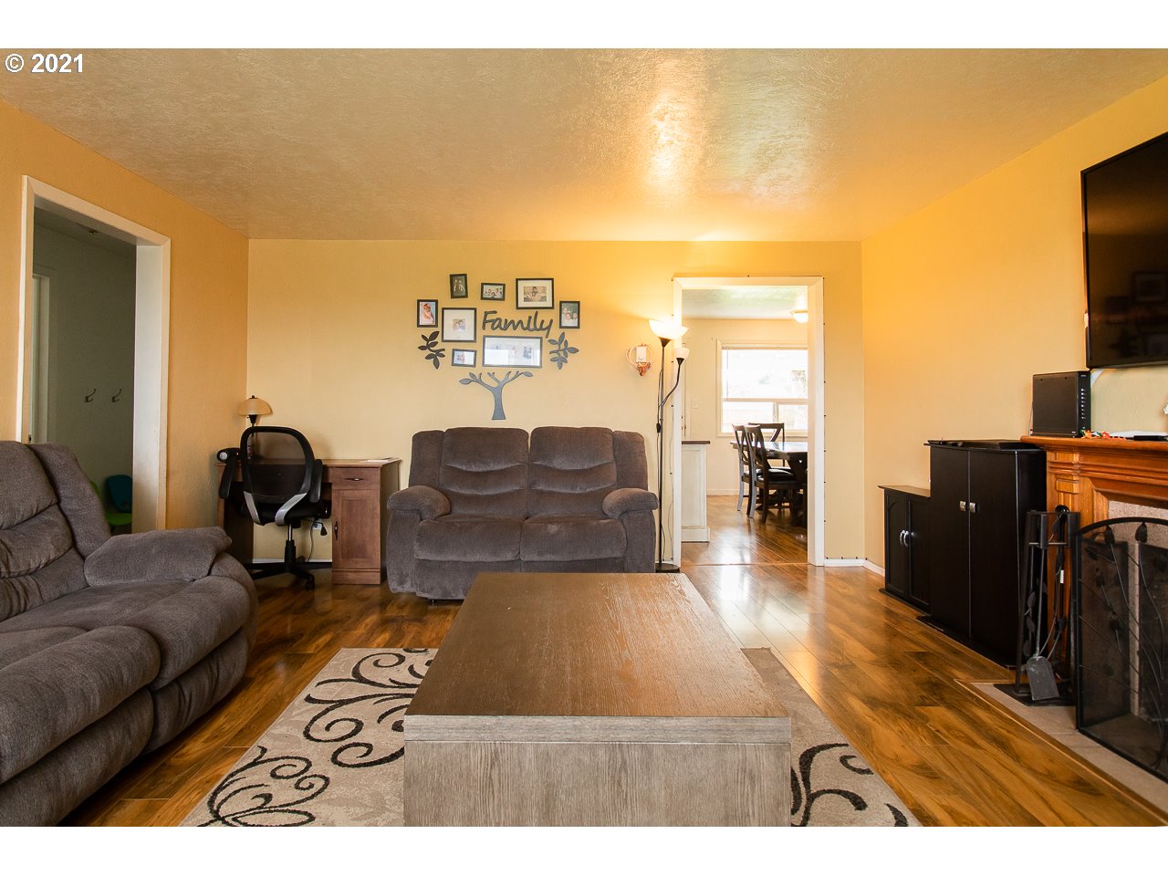 4262 Grand Prairie Road Southeast Albany, OR 97322 - Photo 11 of 29 Gallery Image 11
